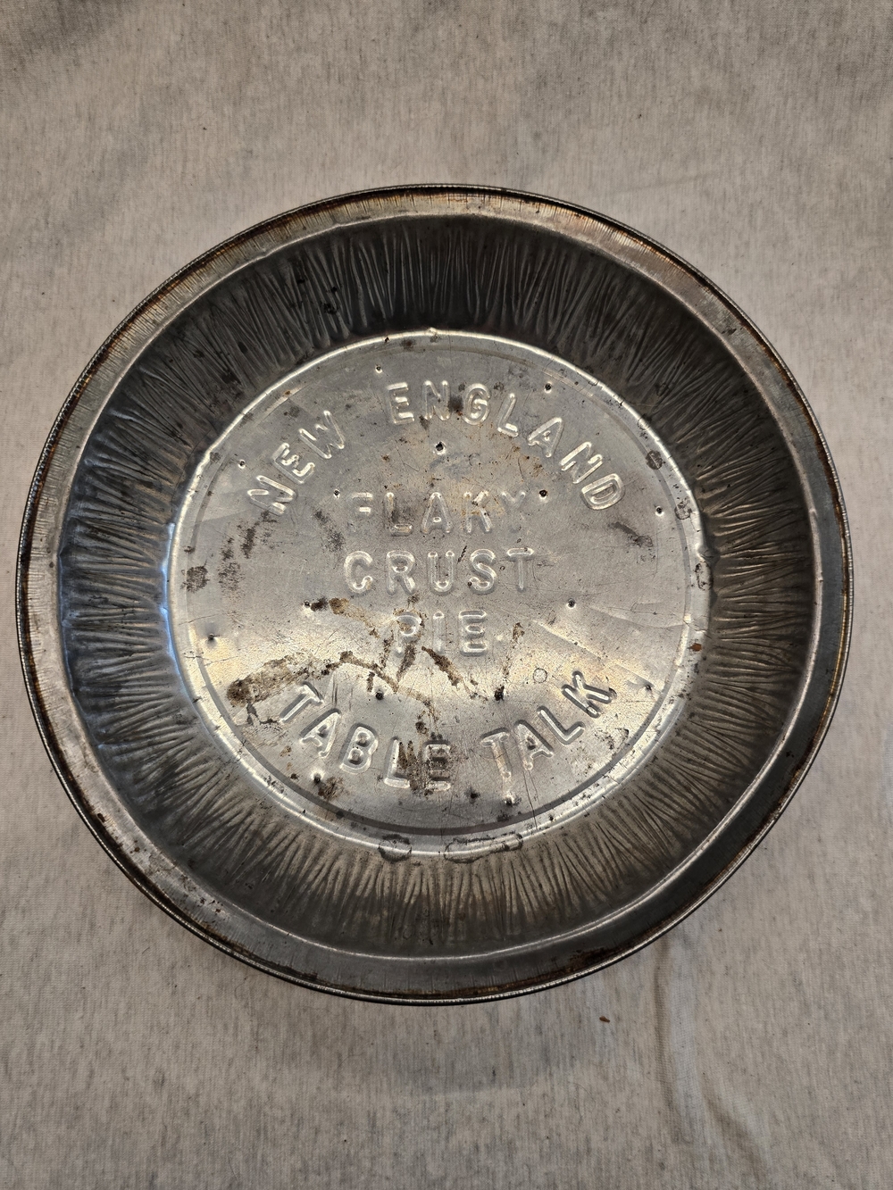 Vintage Table Talk Flaky Crust Pie Tin - Silver